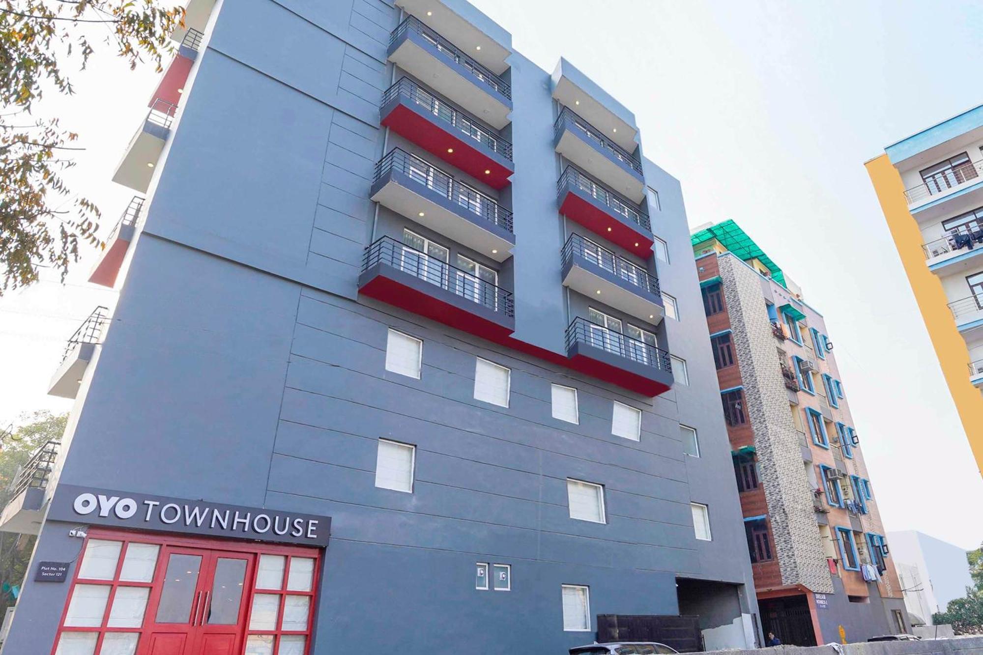 Super Townhouse O Hotel Aditya Residency Near Parthala Over Bridge Sector 121 Noida Indirapuram Exterior photo